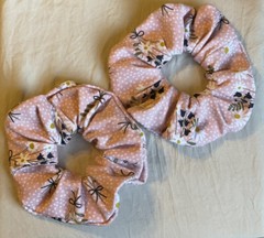 Handmade Scrunchies XL Jumbo Pink Cotton Blend ￼daisy Floral Print New Lot Of 2