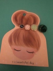 Cute Multi Color Hair Clip Plus Free 🎁 Gift With Purchase 💕