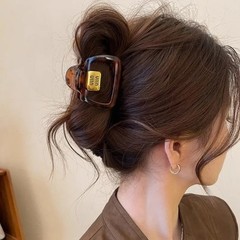 Luxury Retro Gold Hair Claw Clip Y2K Acrylic Ponytail Clip Women Fashion