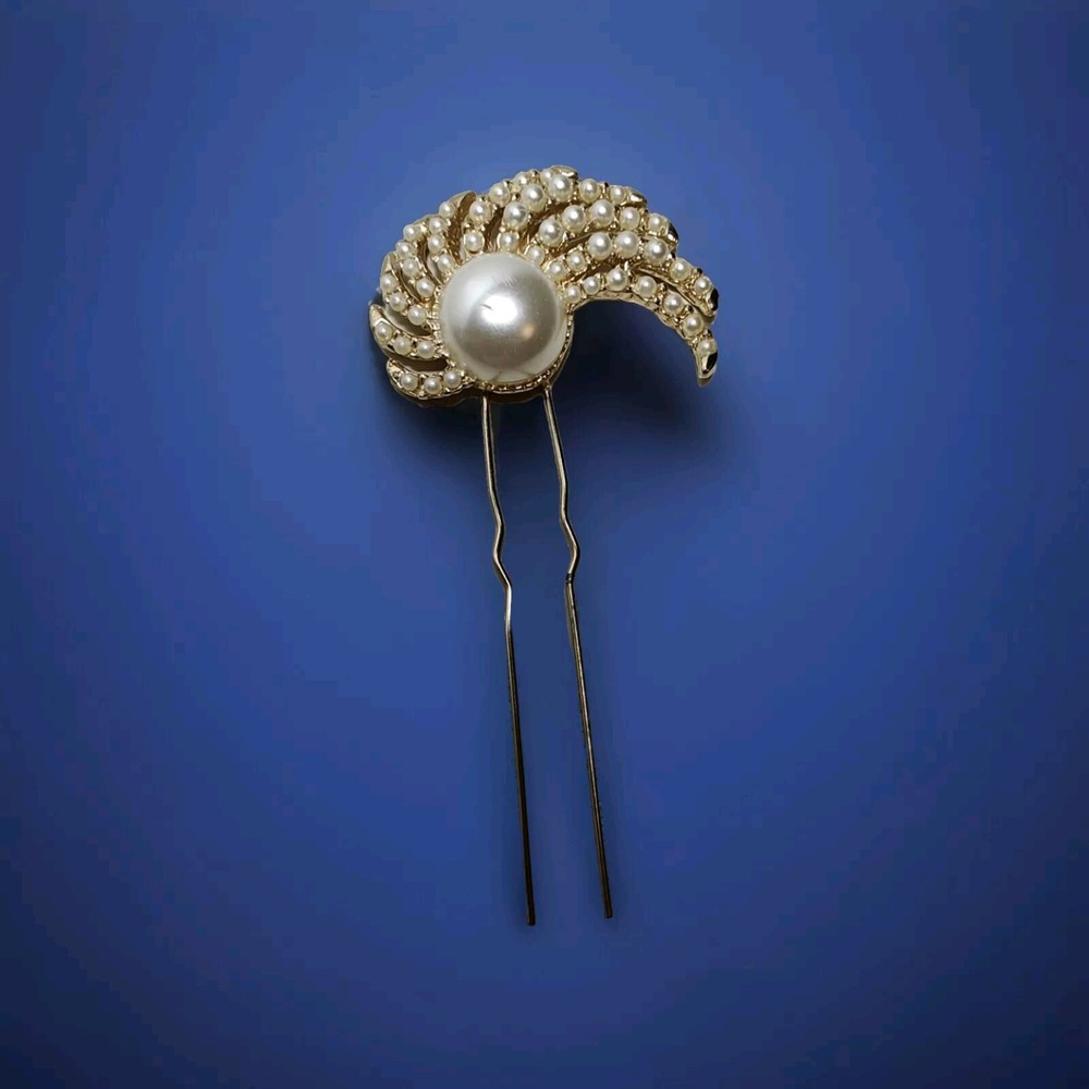 Gold Tone Faux Mabe Center and Layered Seed Pearls Luxury Hair Pin Vintage
