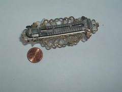 VINTAGE CLEAR PLASTIC FLOWER METAL HAIR BARRETTE HAIR ACCESSORY