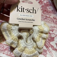 Kit•sch All Day Hold Crochet Scrunchie