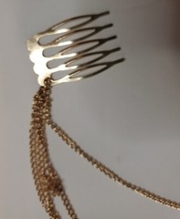 Hair Fashion Double 1″ Wide Comb Layered Gold Tone Chain Flower Charms Fantasy