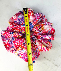 Handmade Women’s Scrunchies size XL Multicolor Cotton Fabric Floral Print New