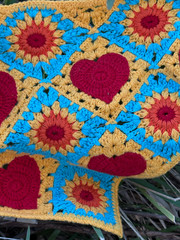 CROCHETED TRIANGLE HEADSCARF WITH HEARTS VALENTINES DAY