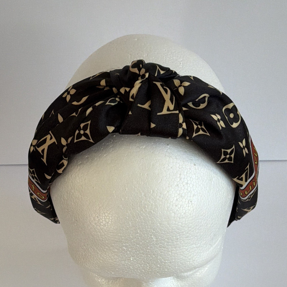 Women’s Black Fabric Knotted Padded Headband, Logo Pattern, Casual Classic