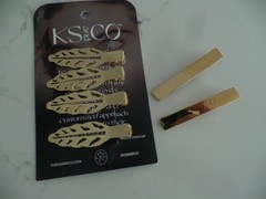 New BURBERRY a pair of logo hair clips from brass w/ gold plating & KS pure CO.