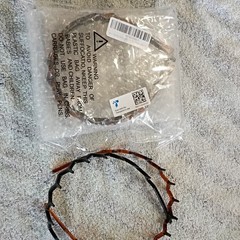 Qty 4 No-Slip Zig Zag Teeth Plastic Headbands Black & Brown 90s
