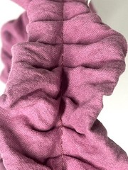Scunci Pink Ruffle Headband Womens Girls Stretch Hair Accessory Casual