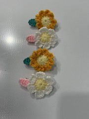 Crochet Flowers Barrette, Hair Clip Set Of 4, Green pink Yellow And White
