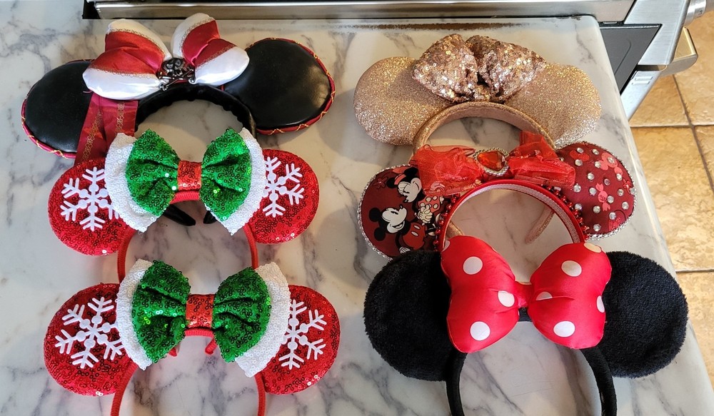 Disney Ears Headband set/6. Lightly used, excellent condition.