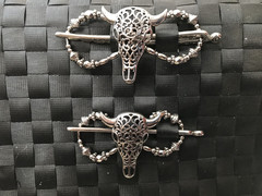 Lilla Rose Tombstone Silver Skull Flexi Hair Clip FX-3319 M (Medium)