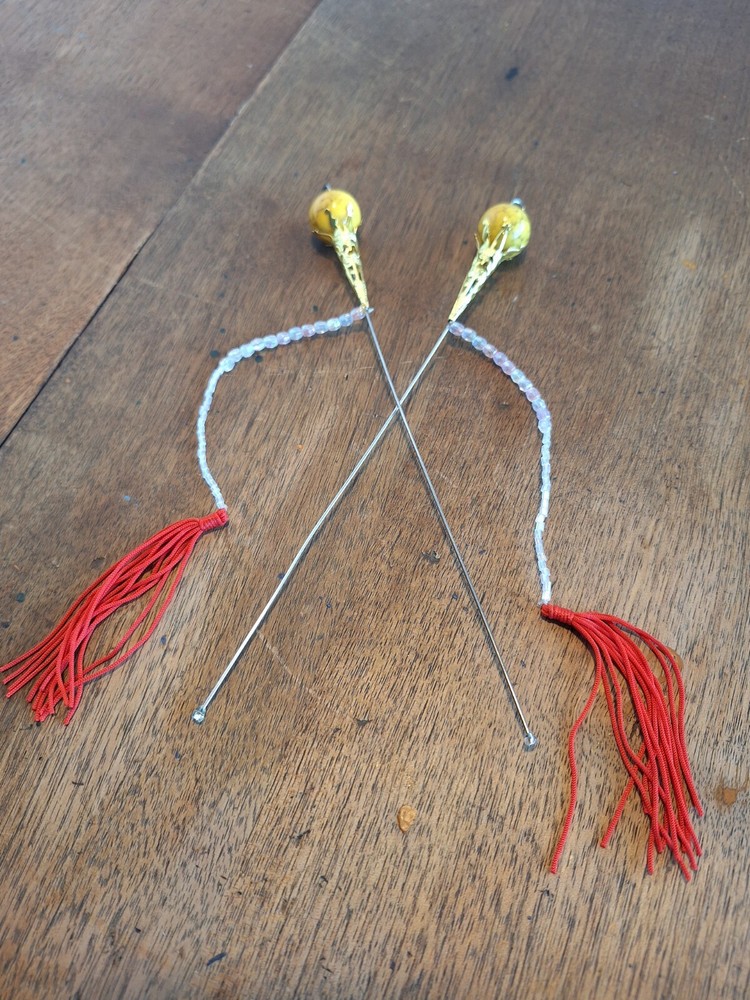 VTG Japanese Hair Pins Round Yellow Beads. Red Tassels/Gold and Silver tones