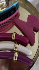 15 1980s TZERS Hair Cincher Banana Comb Clips Acrylic Shell coastal Grandmother