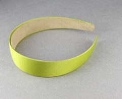 Green classic style 1 1/8″ wide satin fabric covered head hair band accessory