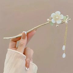 Elegant Chinese Style Hair Clip Tassel Hair Stick Traditional Floral Design Hair