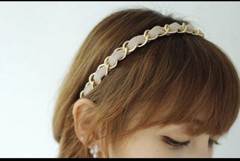 Gold-Tone Chain Hair Band with Tie