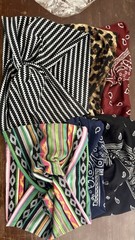 Description New 6-piece set of elastic knot headbands.