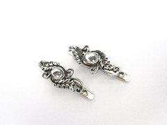 2 extra small silver clear stone leaf shaped alligator hair clip