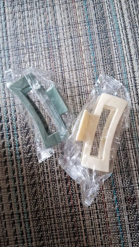 Large multi-colored rectangular hair clip