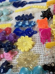Vintage 1990’s Barrettes Claw Clips Bows Butterfly Hearts Flowers Animals 106