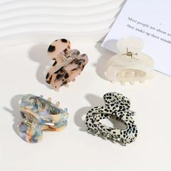 Elegant Sweet Small Oval Hair Claw Clip for Women Secure Grip Hair Accessories P