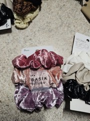 Scunci Lot Of 12 Assorted Hair Accessories