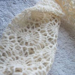 Goody Cream Vintage Lace Headwrap Soft Fabric Crotchet Head Band Breathe Stretch