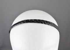 Black circle chain link jelly skinny narrow headband soft stretch grip teeth