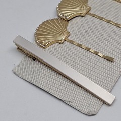 Anthropologie Gold Tone Rhinestone Bobby Pins Hair Clips Set of 6 Shell Bar