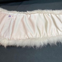 Saga Fox Fur Shawl Tippet – 114x22x5cm – Pre-Owned Fashion Accessory