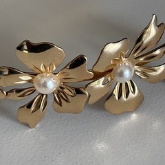 Dainty Hairband Headband Gold Toned Metal Flower Faux Pearl Wedding Bridal