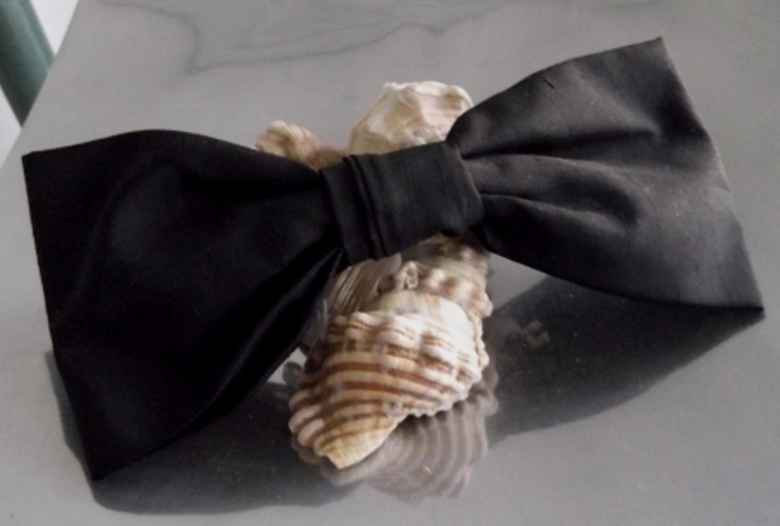 BLACK BOW HAIR BARRETTE CLIP, HAIR ACCESSORY, DAY, EVENING WEAR, NEW, AUSTRALIA
