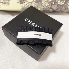brand new Chanel hair accessories fashion for women luxury