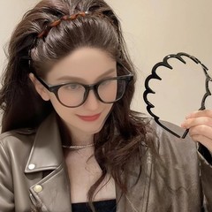 EuftEale U Shape Fashion Tooth Hair Comb 1 Count (Pack of 2), Black, Amber