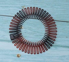 Sowaka 4 Pcs Circular Stretch Comb Plastic Black Brown Circle Spring Headband