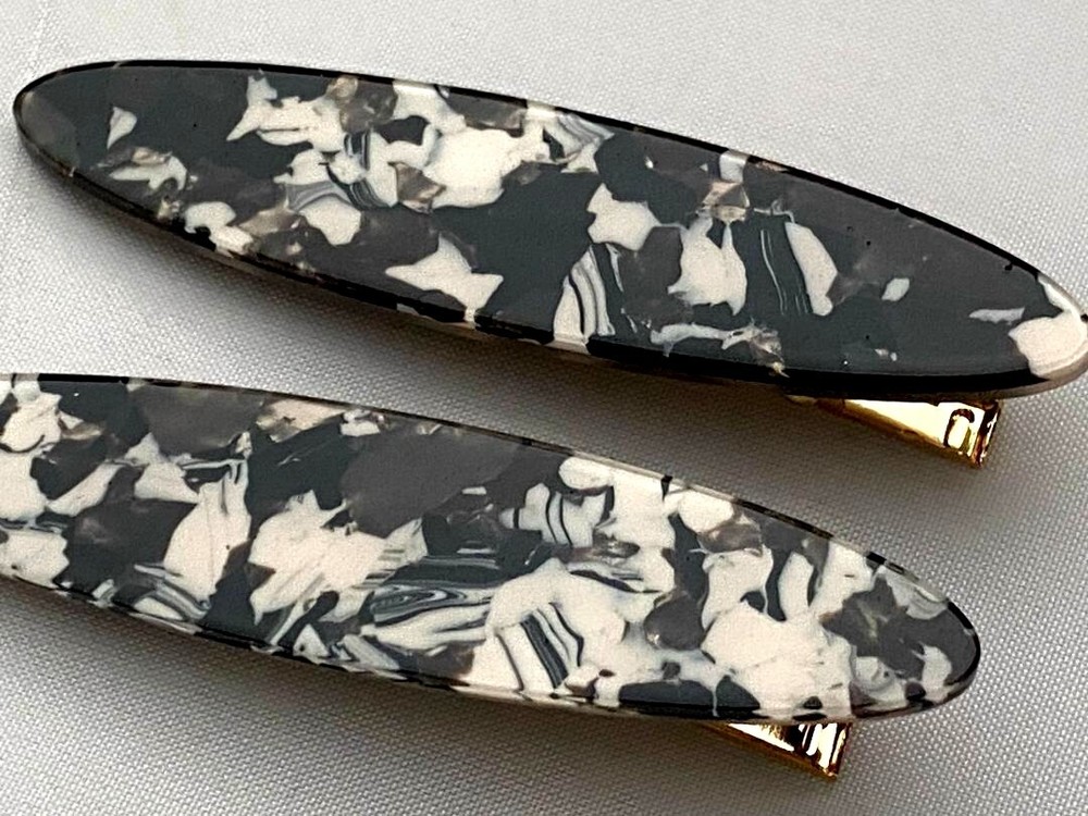 2 PCS GOLDTONE HAIR CLAMPS GLOSSY SPECKLED COLORED ACRYLIC FREE USA SHIPPING