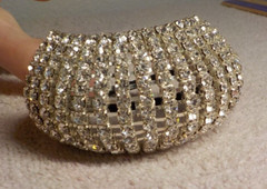 RHINESTONE STUDDED PONYTAIL HAIR BAND ACCORDIAN STYLE RHINESTONE LINKS