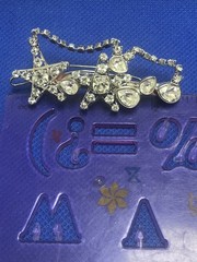 AMAZING SWAROVSKI SIGNED SILVER TONE RHODIUM PLATED CLEAR RHINESTONES BARRETTE