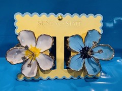 NWT Sunday State Floral Statement Hair Clips – White & Blue