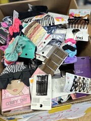 50 Pcs Wholesale Scunci , Goody Assorted Hair Accessories Scrunchies Etc Read
