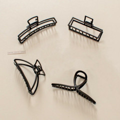 Random 2 PCS Lot 2 Hair Claw Clips Metal Elegent Black Women Suitable Hairstyle