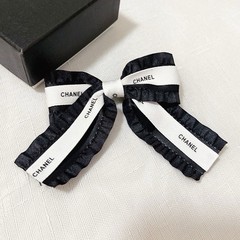 brand new Chanel hair accessories fashion for women luxury