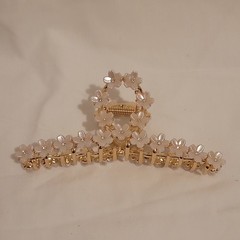 Hair Claw Clips w/ Rhinestone Accents, Solid Star Shape Claw 1PCS
