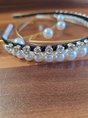 Lot Of 4 Metal Faux Pearl And Rhinestone Headbands All In Good Condition,…