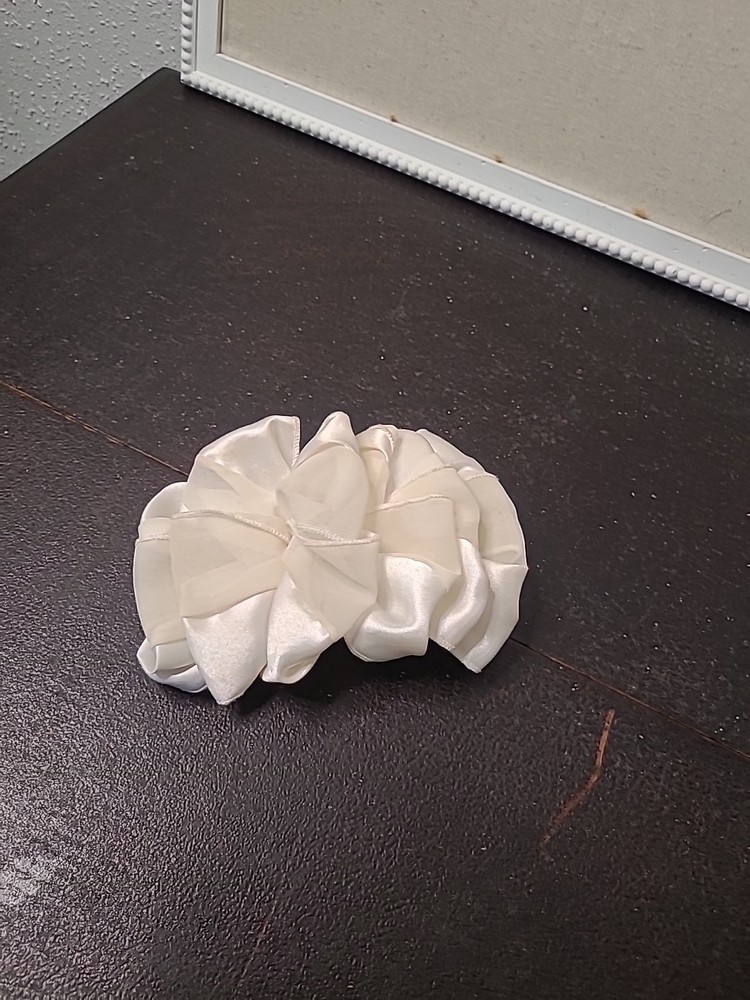 Vintage 80s 90s Big Hair Bow Barrette Clip Satin Ribbon Ruffle Oversized Ivory